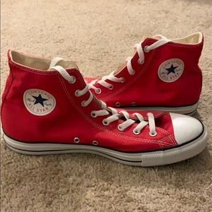Red converse sneakers (like new)